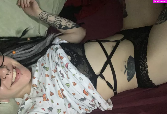M00nwxtch OnlyFans Thumbnail #3Xvhid8lbX