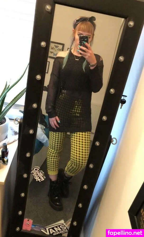 Danie Baugh, m0sh_mall0w Nude Leaked OnlyFans Photo #CuMB1p72b9