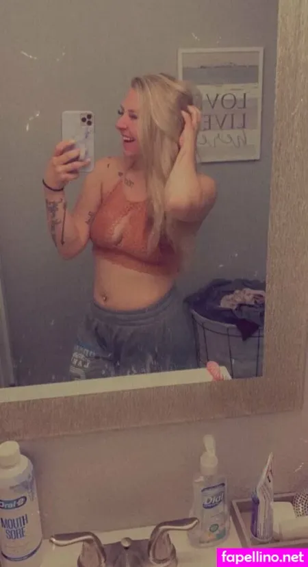 M1lf19 OnlyFans Thumbnail #LpW3FfNVbe