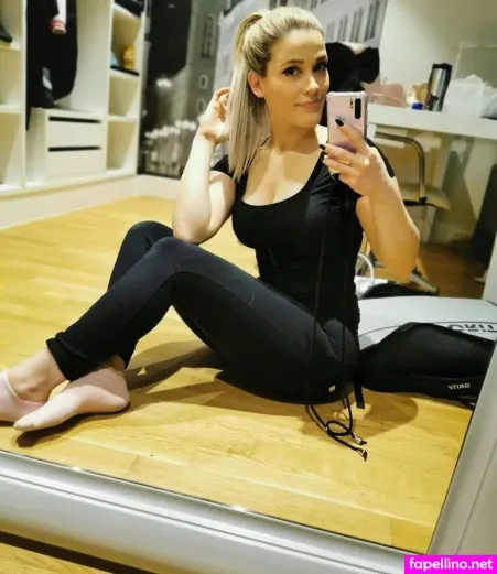 M3llytheone OnlyFans Thumbnail #B8fRUj8T49