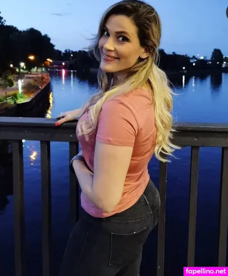 M3llytheone OnlyFans Thumbnail #L89navb0Nz