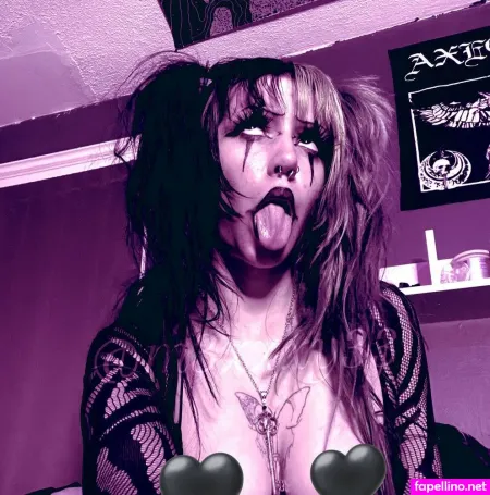 M3xxxy33 OnlyFans Thumbnail #fDpG7si6T2