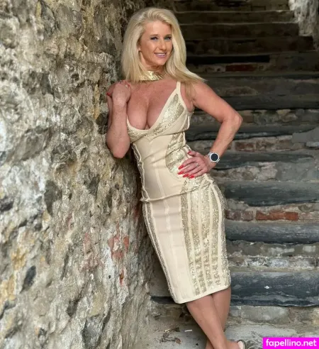Ma Ya Mo Del OnlyFans Thumbnail #UBM0OzMe0N