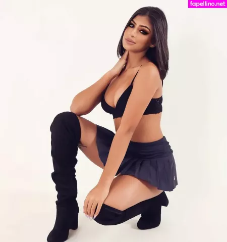 Maaanuelee OnlyFans Thumbnail #v1kEw5Wdml