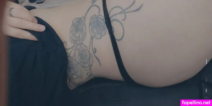 Maaike Robben OnlyFans Thumbnail #t1mepDsrf5