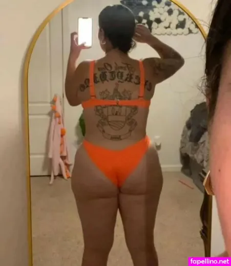 Macaronimicaela OnlyFans Thumbnail #riHEyLwUSI