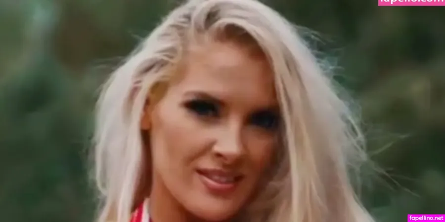 Macey Lacey Main Profile Photo