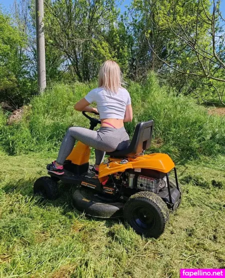 Machepiacerefree OnlyFans Thumbnail #B5Z8s98hu4