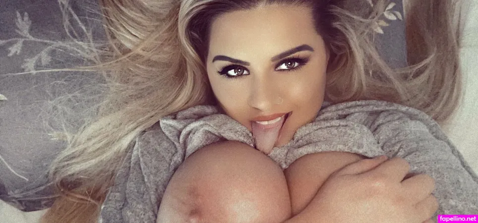 Maci Carter OnlyFans Thumbnail #M8vLvbvzeG