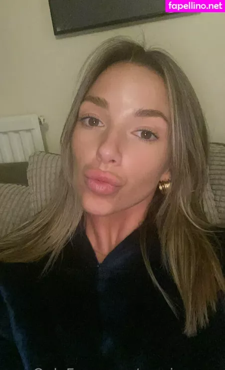 Maciemayx OnlyFans Thumbnail #IPbWuXSwEt