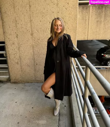 Macimccarley OnlyFans Thumbnail #xomlGMpWte