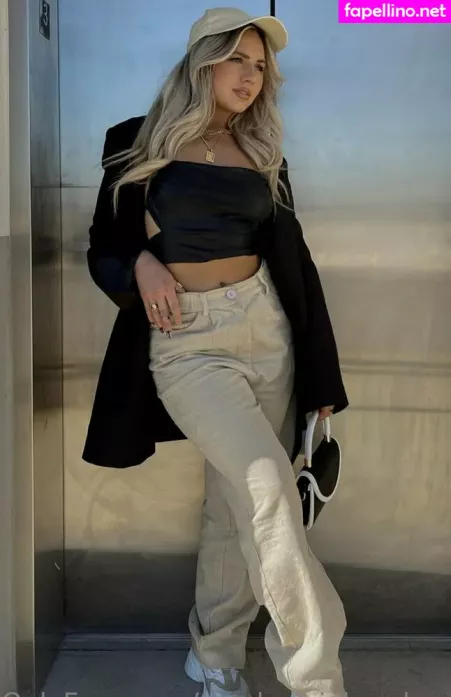 Mackenzie Brooke OnlyFans Thumbnail #mlJtPpxhZM