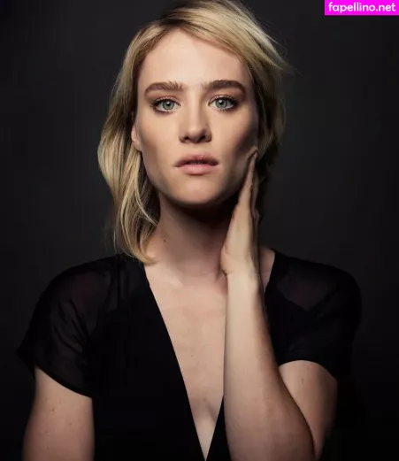 Mackenzie Davis OnlyFans Thumbnail #0QdlDtcwry