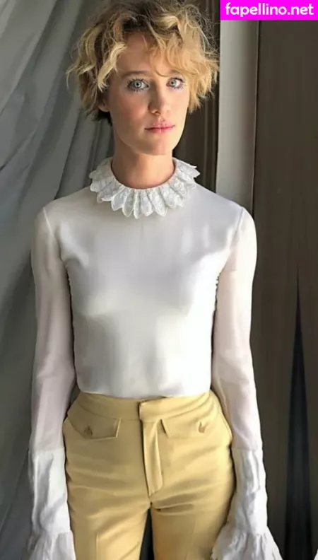 Mackenzie Davis OnlyFans Thumbnail #ZDi76vh3rN