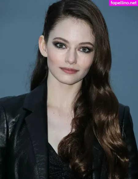 Mackenzie Foy OnlyFans Thumbnail #K7mt9AcLSS