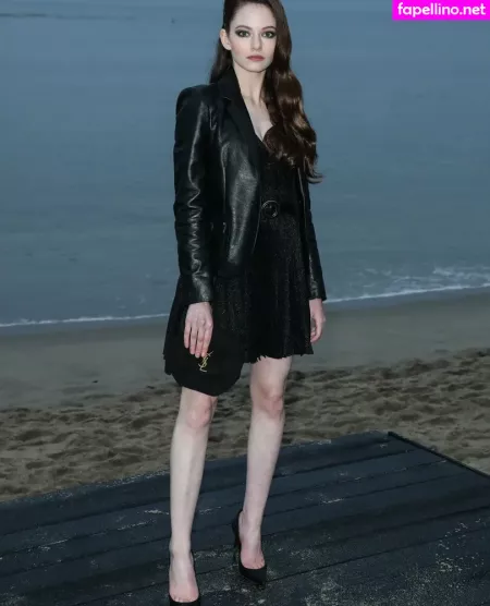 Mackenzie Foy OnlyFans Thumbnail #PnEAlCmCm6