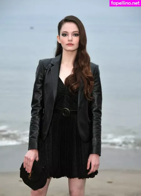 Mackenzie Foy OnlyFans Thumbnail #Z491oyvIYm