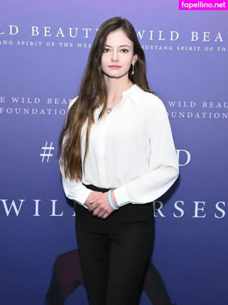Mackenzie Foy OnlyFans Thumbnail #kyKYpqBsTr