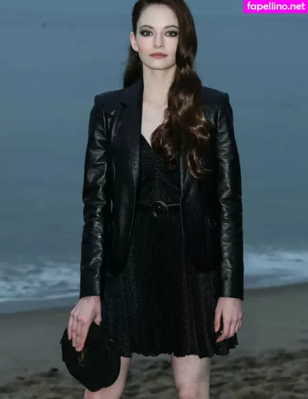 Mackenzie Foy OnlyFans Thumbnail #wO3ldCCPEr