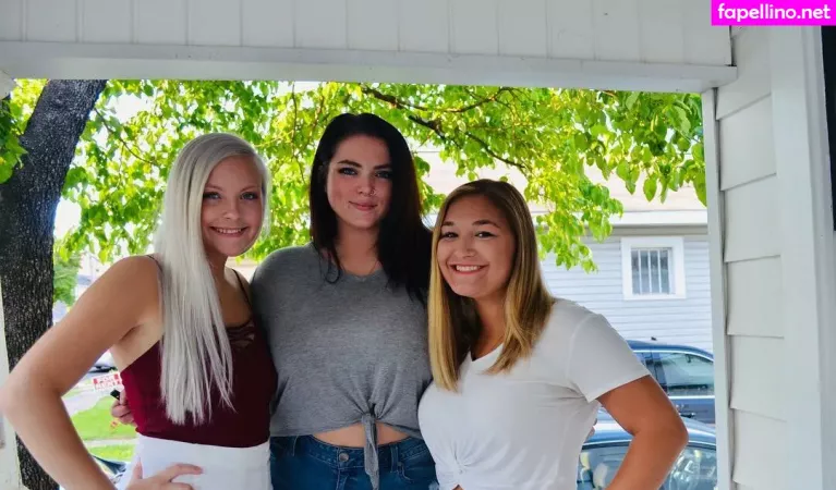 Mackenzie J OnlyFans Thumbnail #TasNy4npfj