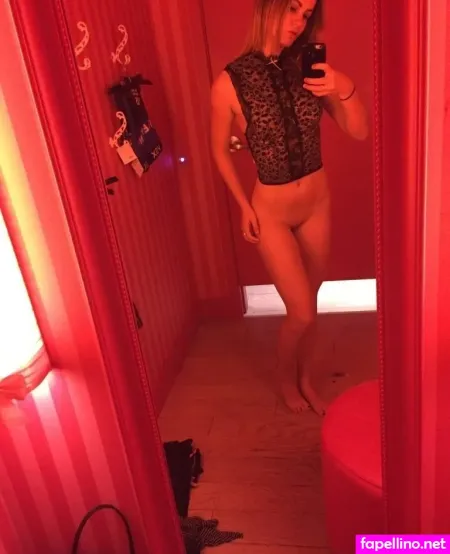 Mackenzie Lintz OnlyFans Thumbnail #2X2yIXm4V1