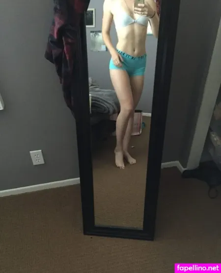 Mackenzie Lintz OnlyFans Thumbnail #XEWnl6RVrV