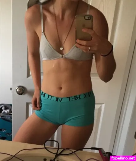 Mackenzie Lintz OnlyFans Thumbnail #r8vHEH8C4h