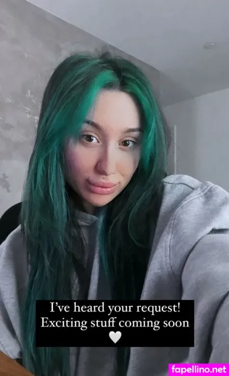 Mackenzie Marie OnlyFans Thumbnail #7yFw5FyouP