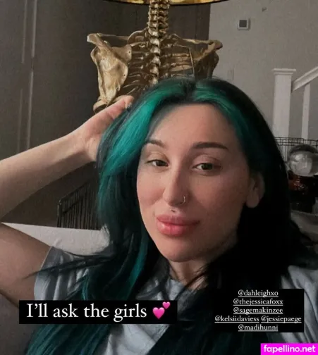 Mackenzie Marie OnlyFans Thumbnail #8ruy9BZKYC