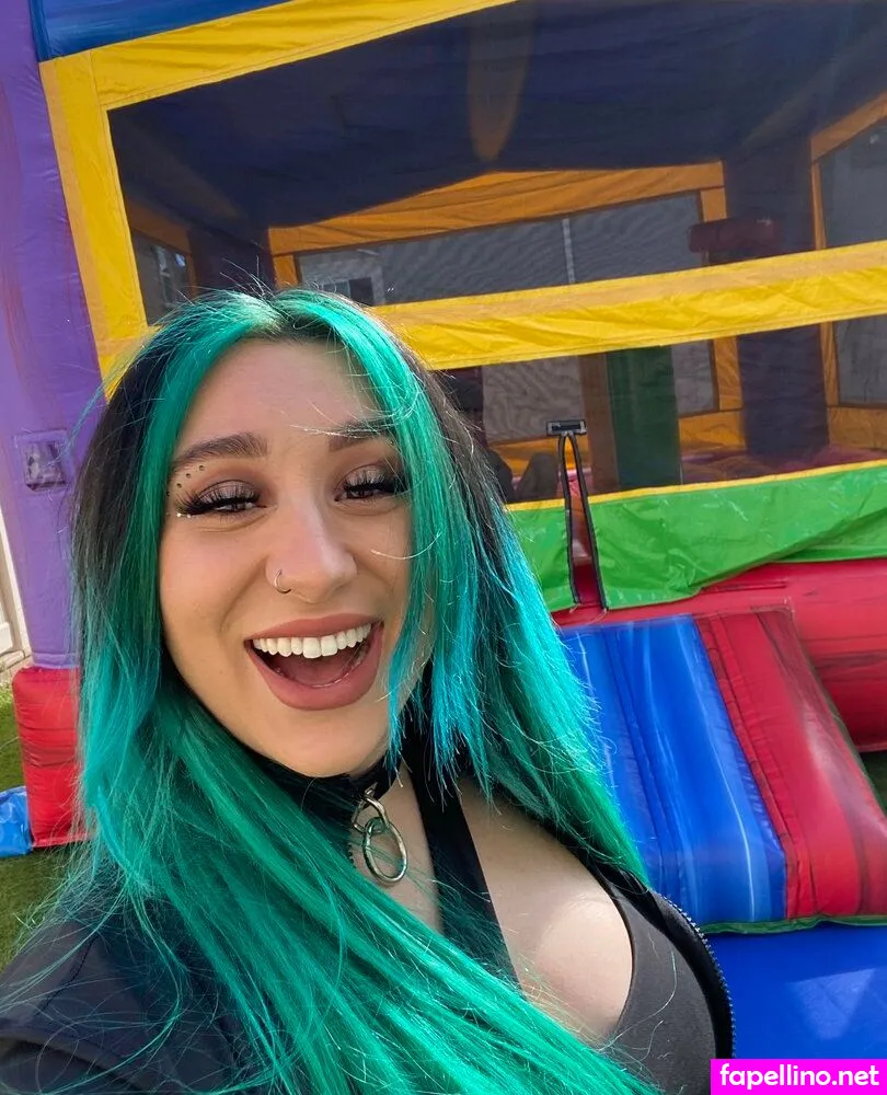 mackenziemmarie, mackenziessecret Nude Leaked OnlyFans Photo #NRmGv1TkLL