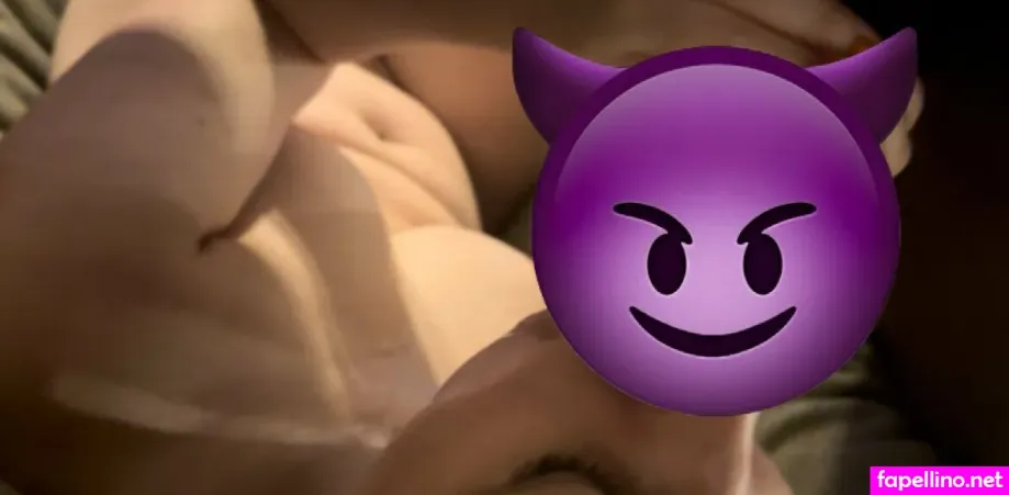 Mackenzie Moon OnlyFans Thumbnail #QAhsSYCmis