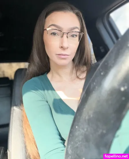 Mackenzie Moon OnlyFans Thumbnail #YcbF32wOSd