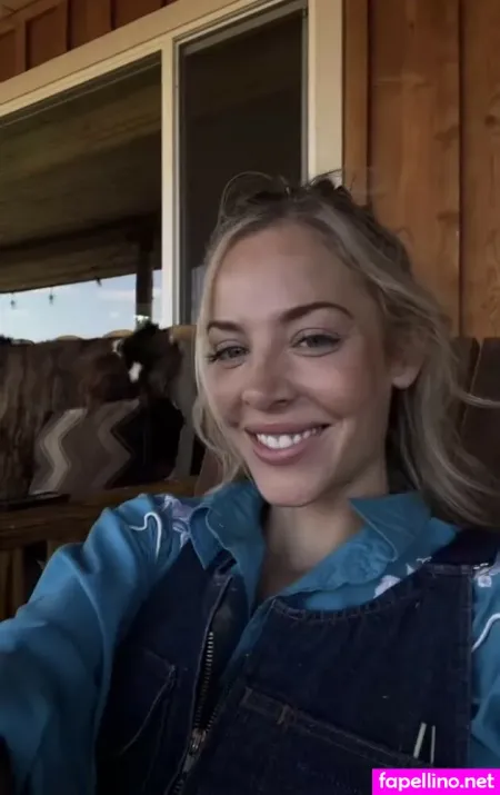 Mackenzie Porter OnlyFans Thumbnail #ejV7QGAr0Y
