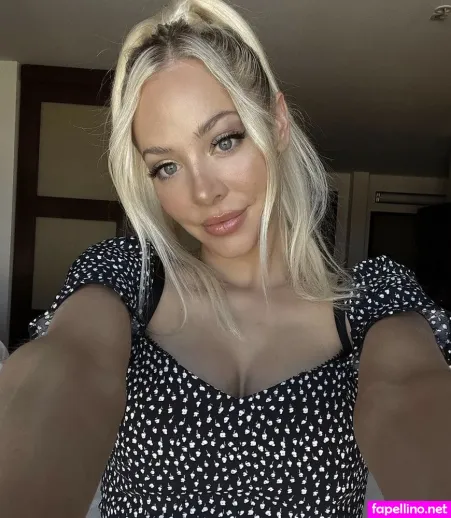 Mackenzie Porter OnlyFans Thumbnail #sOTiuiJTmo