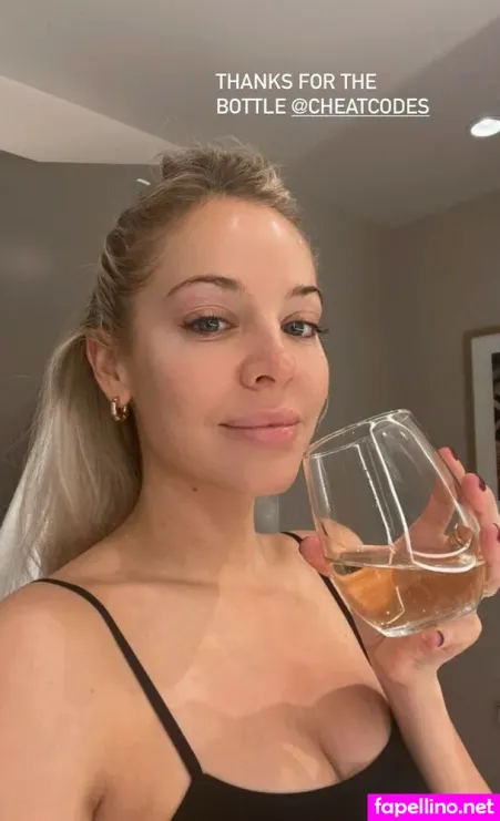 Mackenzie Porter OnlyFans Thumbnail #yP76GPKQVK