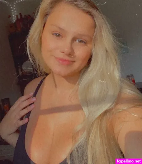 Macy Nicole Burris OnlyFans Thumbnail #xuzRdIG0Td
