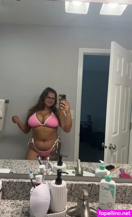 Macynicoleb OnlyFans Thumbnail #n13ckNVSM8