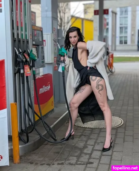 Mad Vera OnlyFans Thumbnail #fchJIJ6ejg