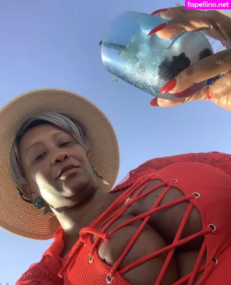 Madam Caramel OnlyFans Thumbnail #kjX6DEi7wg