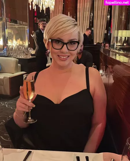 Madam Genevieve OnlyFans Thumbnail #aaWnsxIg97