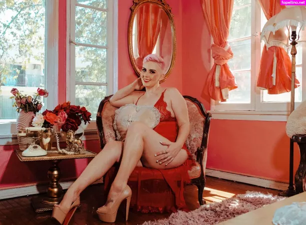 Madam Genevieve OnlyFans Thumbnail #fgBLE6nRN0