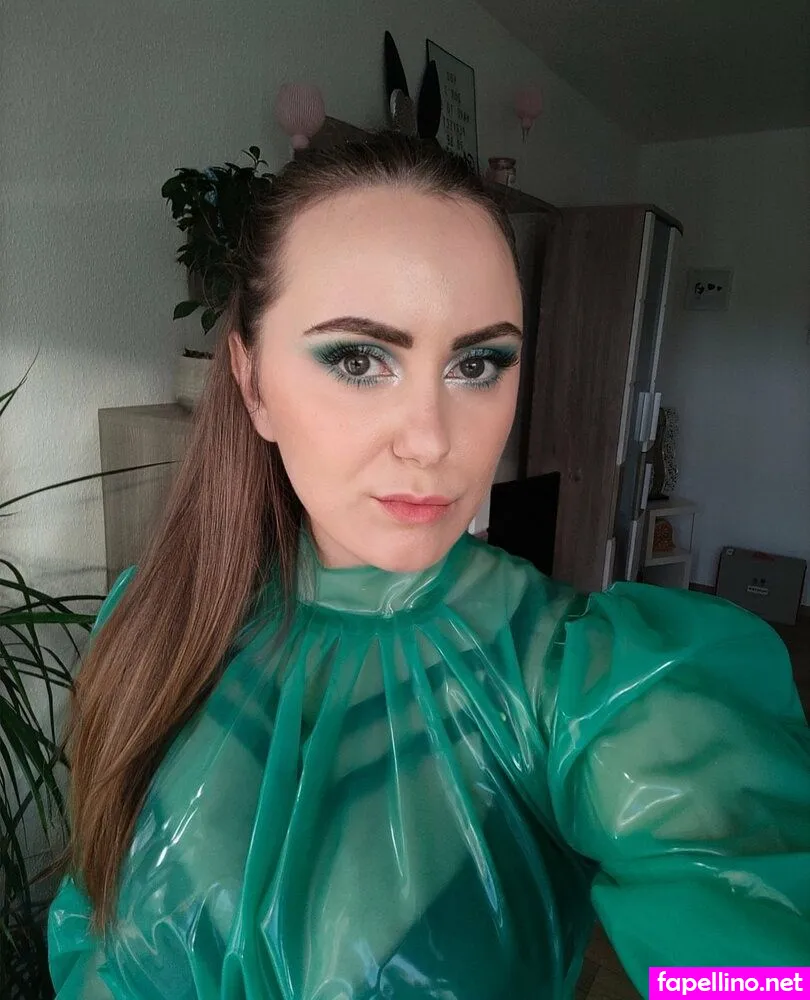 madame.alaska, madame.alaska.official Nude Leaked OnlyFans Photo #UAX0w6vVe2