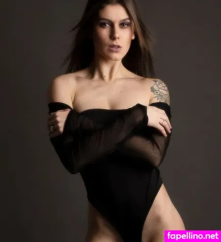Madame Clarisse OnlyFans Thumbnail #XDAAqPvMY8