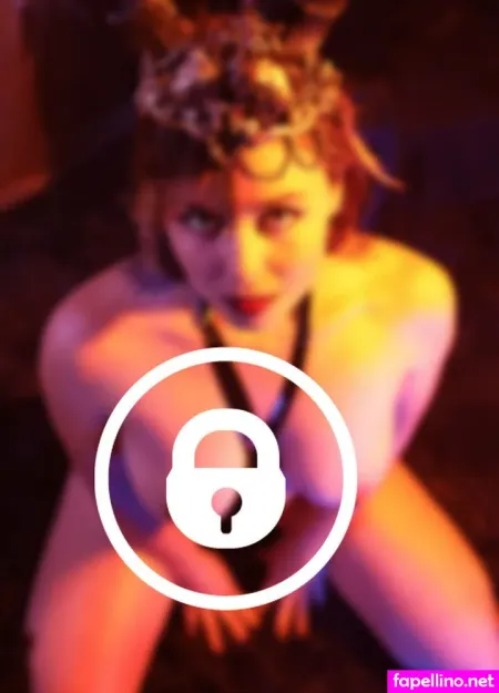 Madame Vinca OnlyFans Thumbnail #uc7undfsrQ