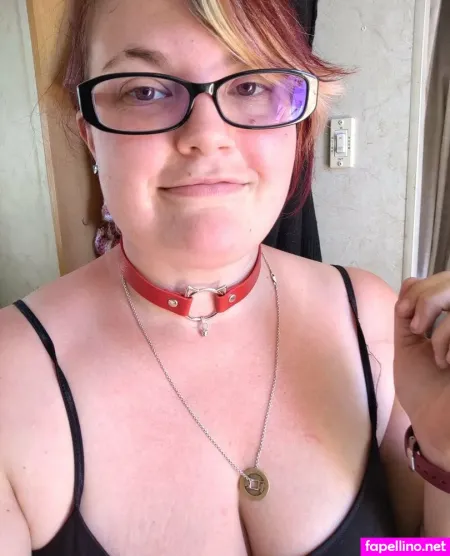 Madamemommy OnlyFans Thumbnail #1UgESHqsgl