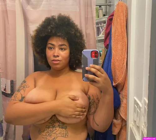 Madamenamio OnlyFans Thumbnail #KYFaMXeVdG