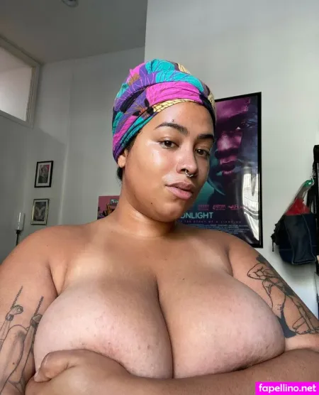 Madamenamio OnlyFans Thumbnail #Ss8WUVsipJ