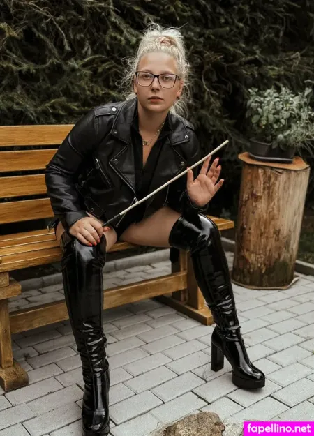 Madamlucyyy OnlyFans Thumbnail #fR8696DDgA