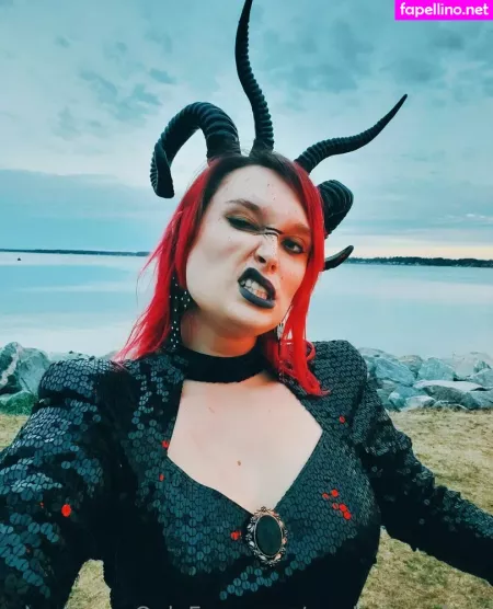 Madammedusa OnlyFans Thumbnail #N9VA1xdkYS