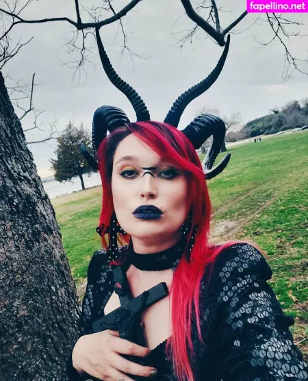 Madammedusa OnlyFans Thumbnail #SOJ0u8EmZu
